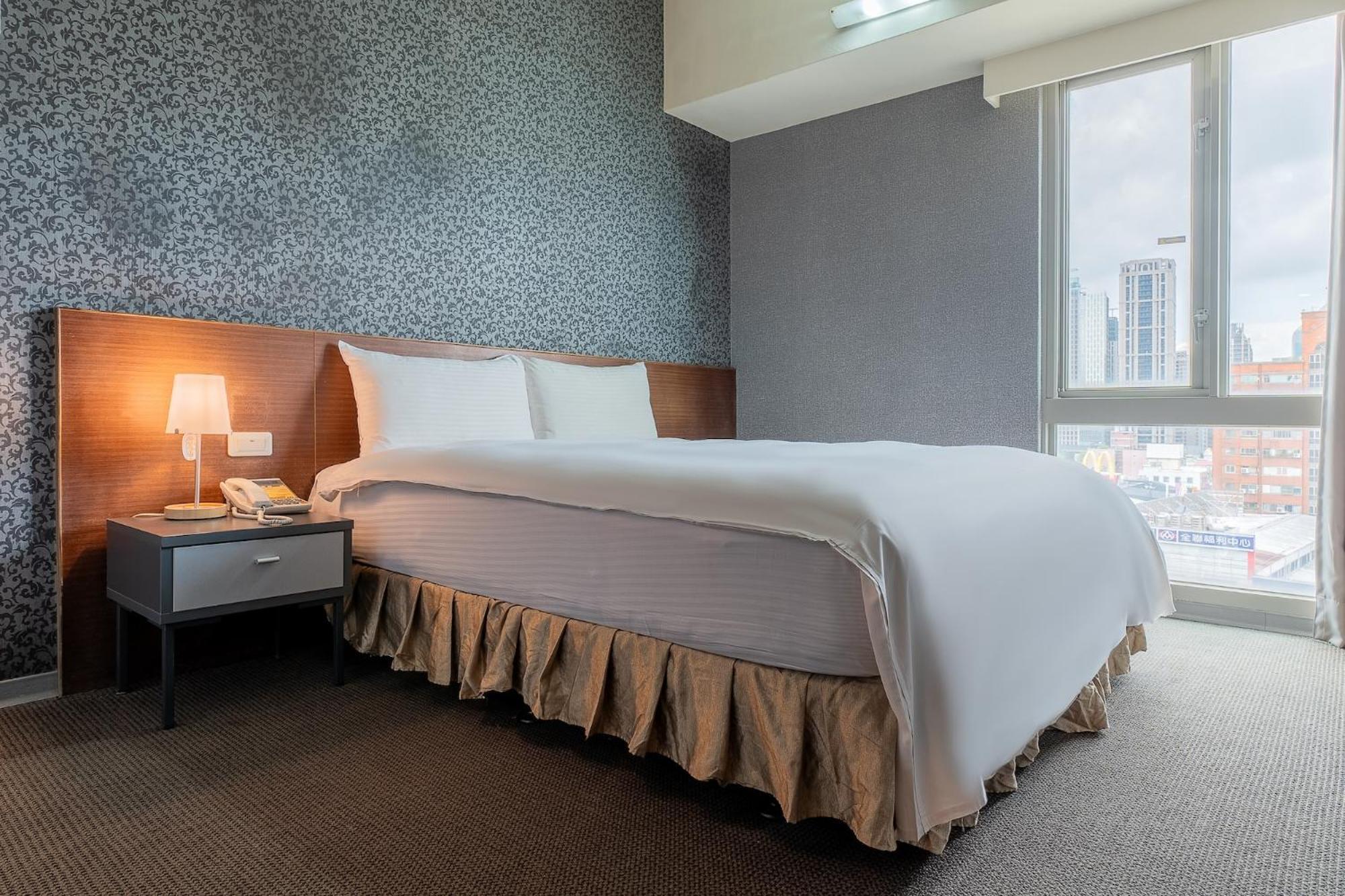 The Galerie Hotel Đài Trung Ngoại thất bức ảnh