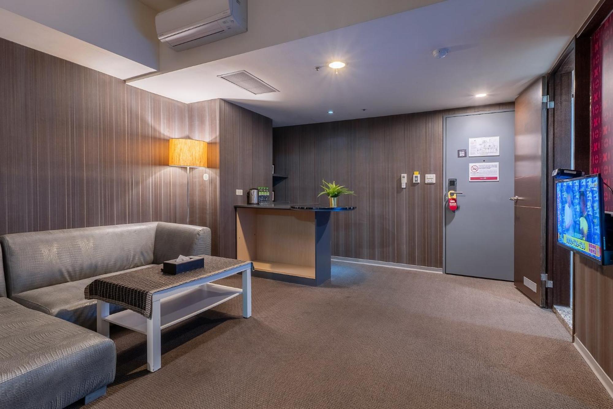 The Galerie Hotel Đài Trung Ngoại thất bức ảnh